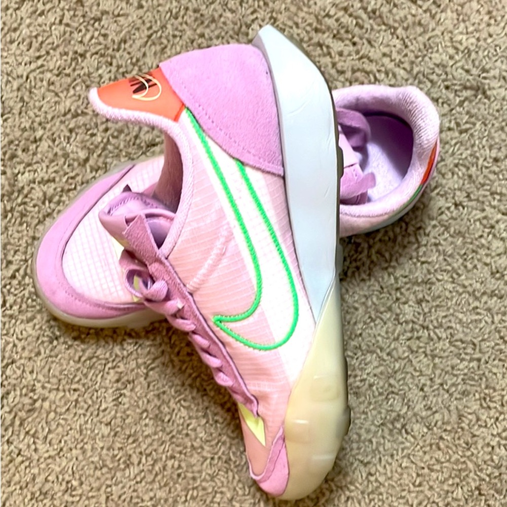 Women’s Nike Waffle Racers